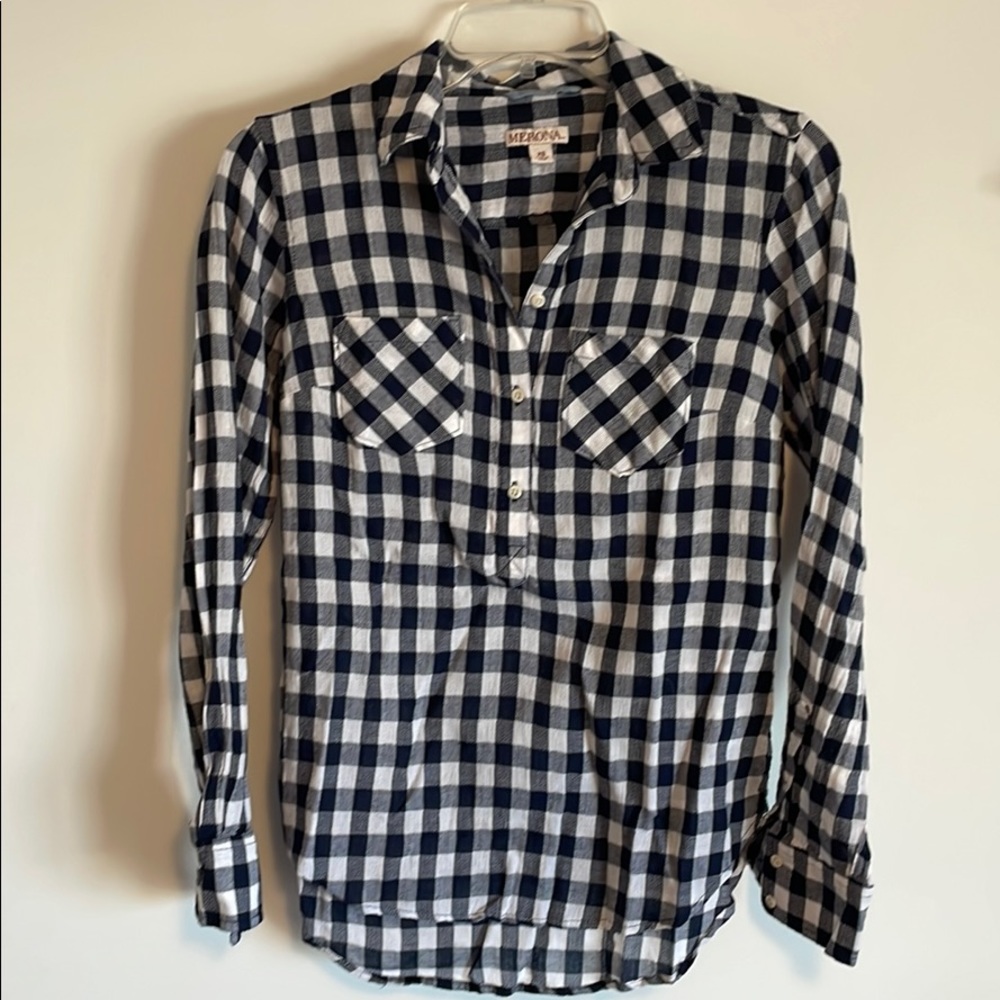 New with tag! Black/navy half button down flannel